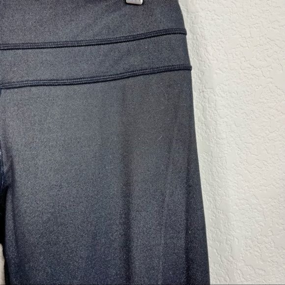 Lululemon Flare Textured Gray Yago Athleisure Pants - Picture 2 of 7